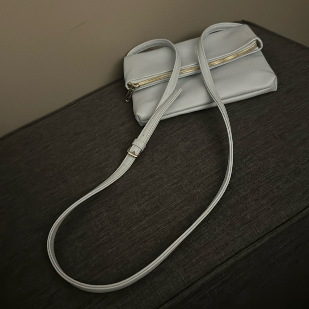 Crossbody purse